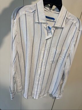 J Mclaughlin Men's Linen White Button-Down Shirt with Blue Stripes